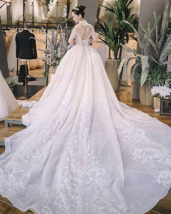 Royal blink march in wedding dress